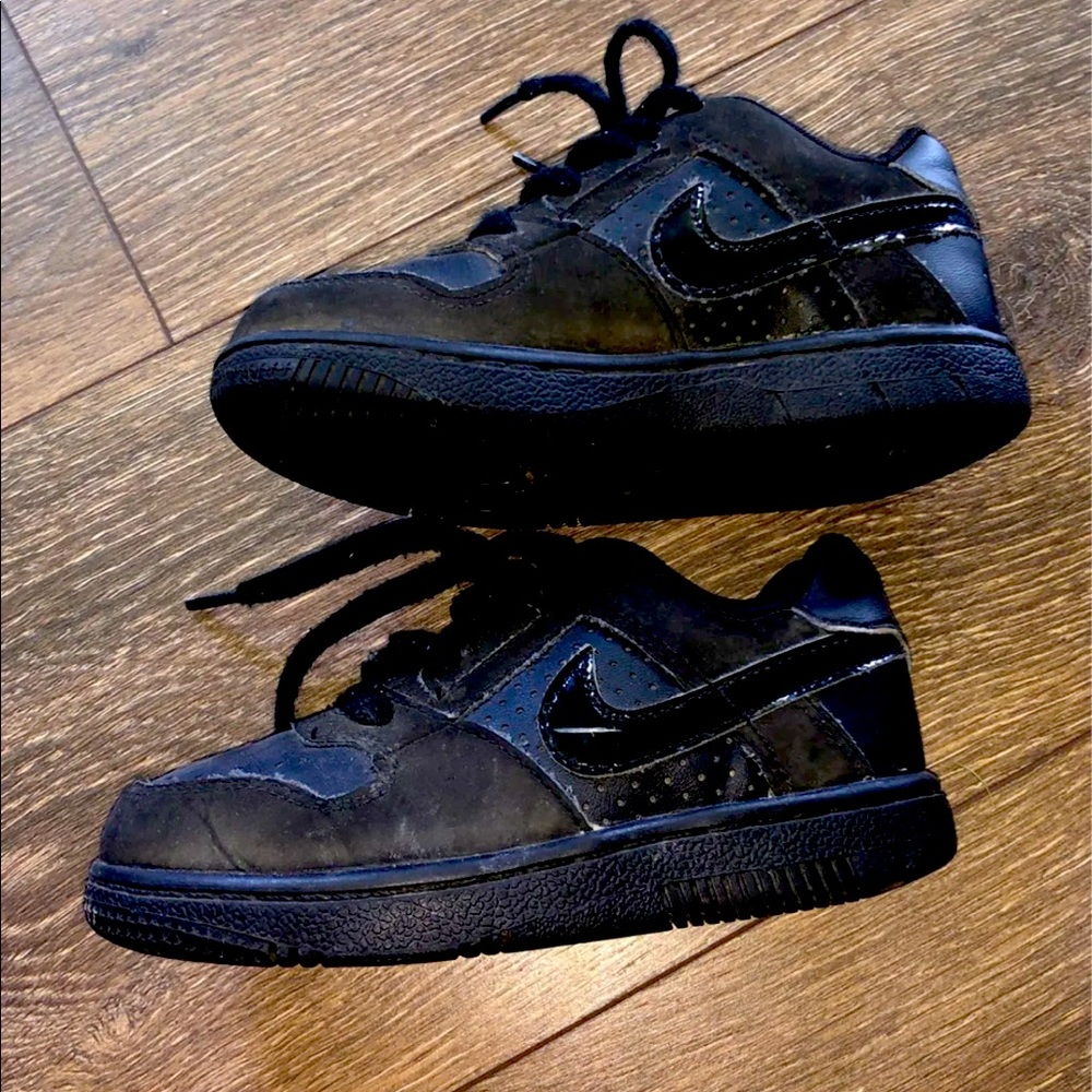 8.5c Nike shoes
